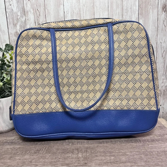 Stephanie Johnson Oversized Toiletry Bag - Picture 5 of 5